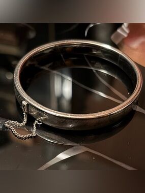 Vintage Hinged Bangle Bracelet-with Safety Chain- not marked